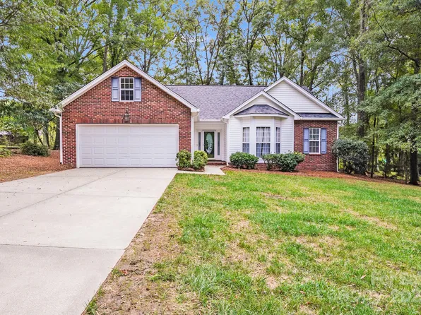 21108 Townwood Dr, Cornelius, NC 28031