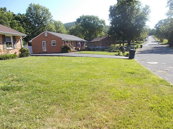 4th image of 4510 Jacklin Cir NE