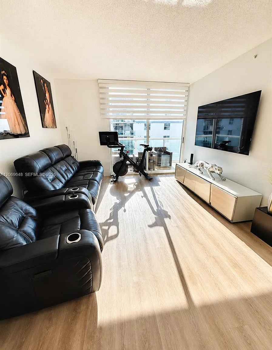 Blue Lagoon Condo — Photo 1