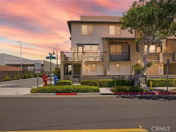 2560 Valentina Way, Los Angeles, CA 90040