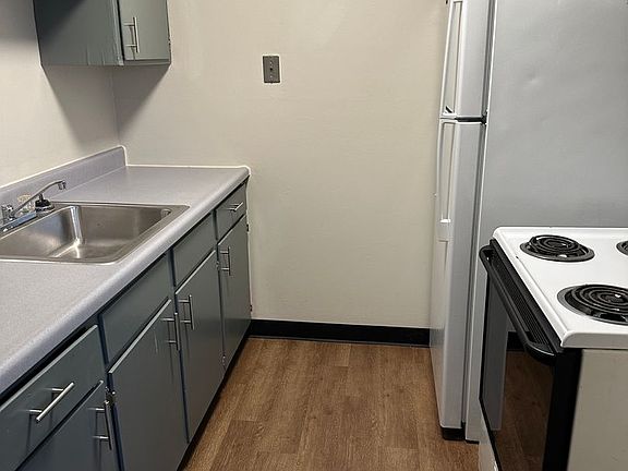 4th image of 17304 E Susquehanna Dr #4
