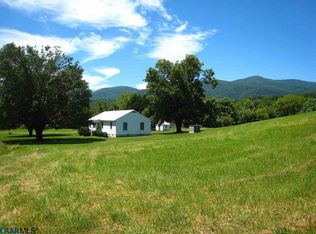 7275 Rockfish Valley Hwy, Afton, VA 22920