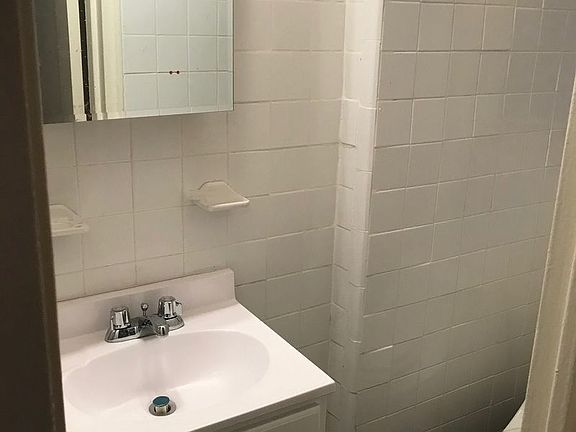 4th image of 8343 118th St