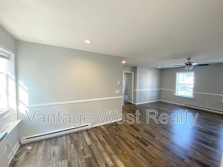 1073B Lawson Ave — Photo 11