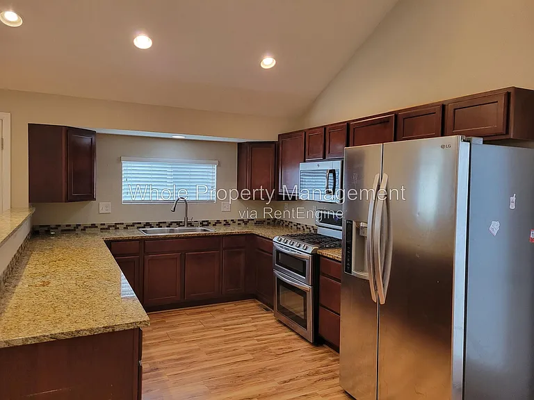 17685 E Temple Dr — Photo 6