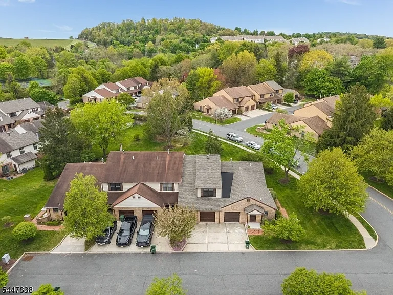 10 Daniel Ct — Photo 18
