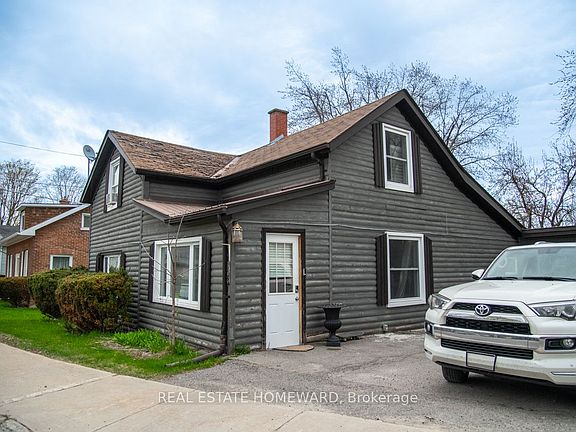 3rd image of 103 Queen St