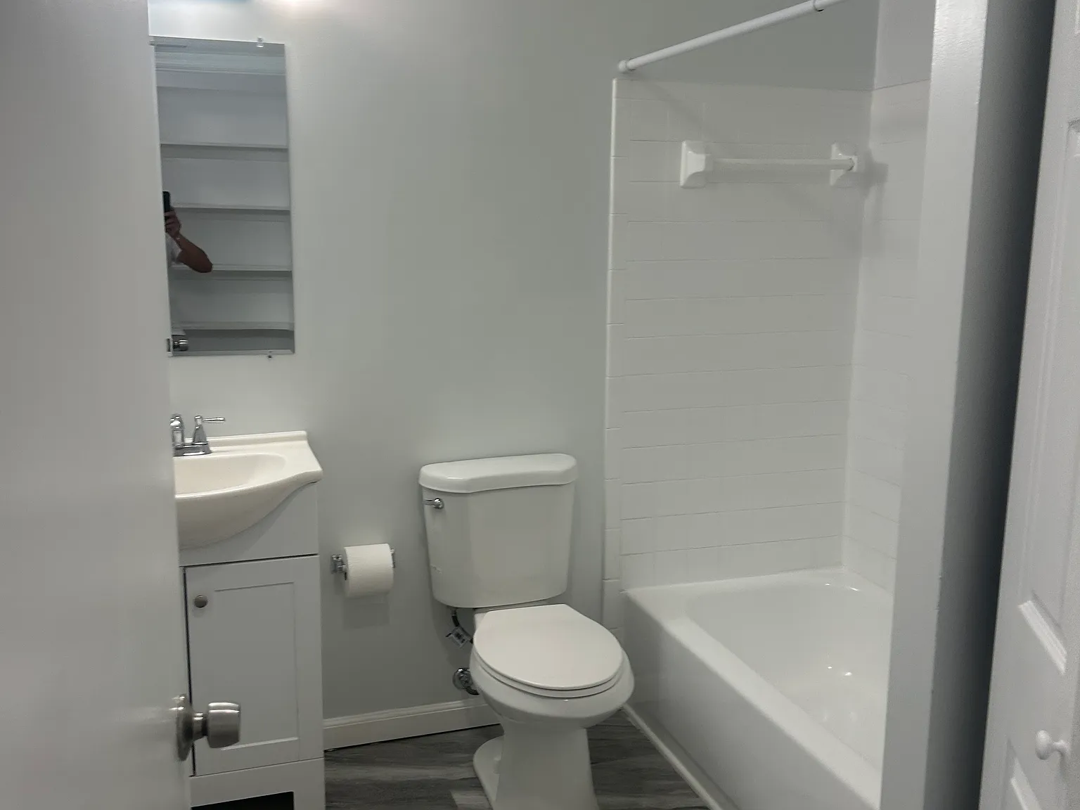 1 bed, 600 sqft, $1,600 — Photo 2