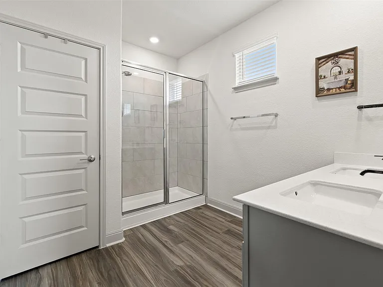 16401 Coratina Dr — Photo 30
