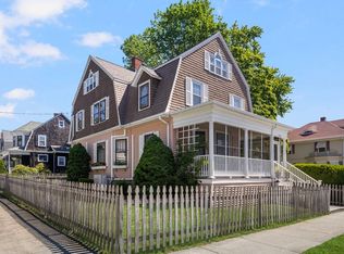 956 Maple St, Fall River, MA 02720