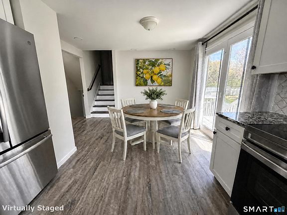 3rd image of 14 Springwood Road