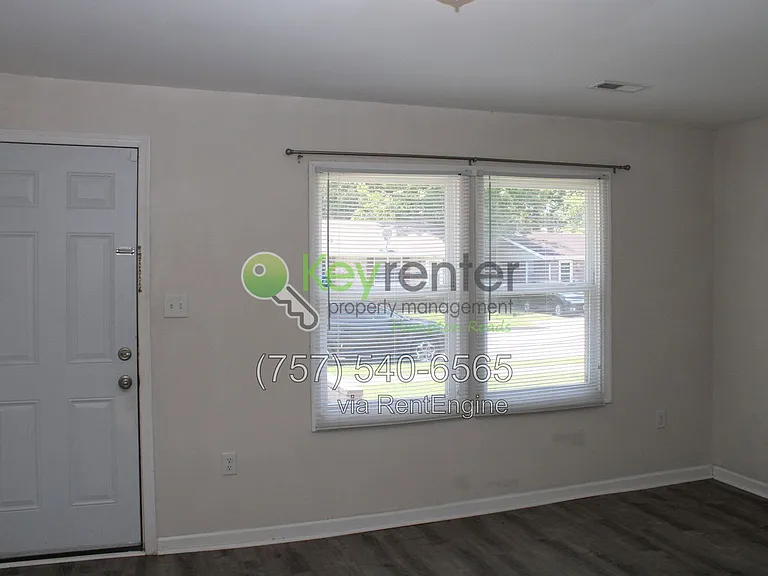 47 Radford St — Photo 8