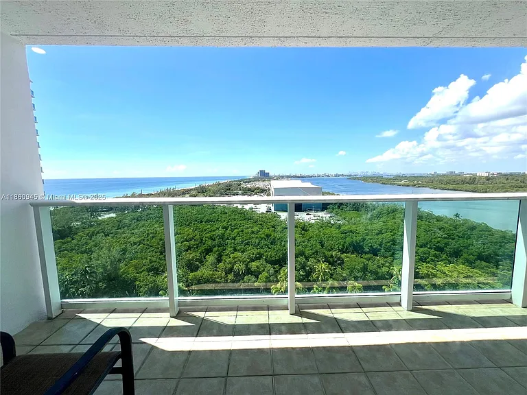 100 Bayview Dr #1524 — Photo 4