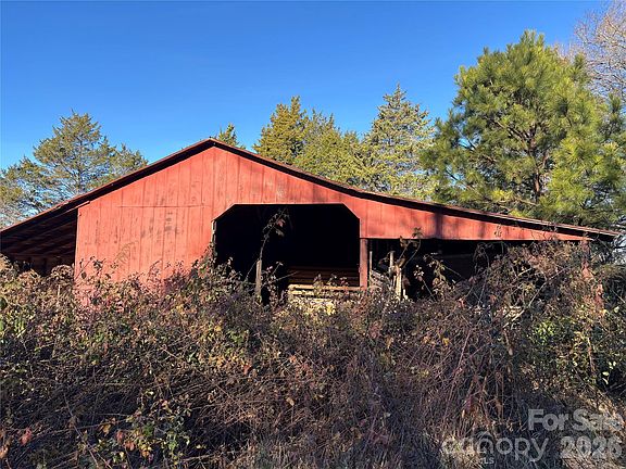 4th image of 3014 Water Plant Rd