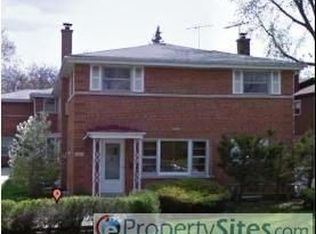 1814 Oakton St, Evanston, IL 60202