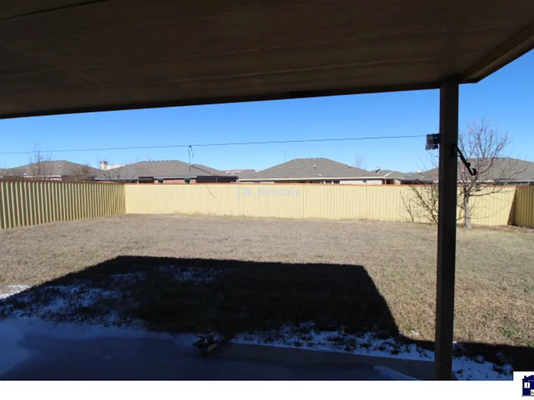4607 Lloyd Dr — Photo 64