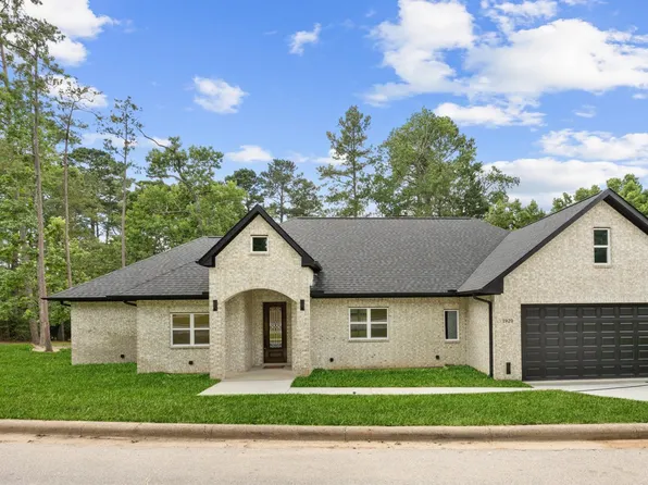 1920 Foxbriar Dr, Huntsville, TX 77340