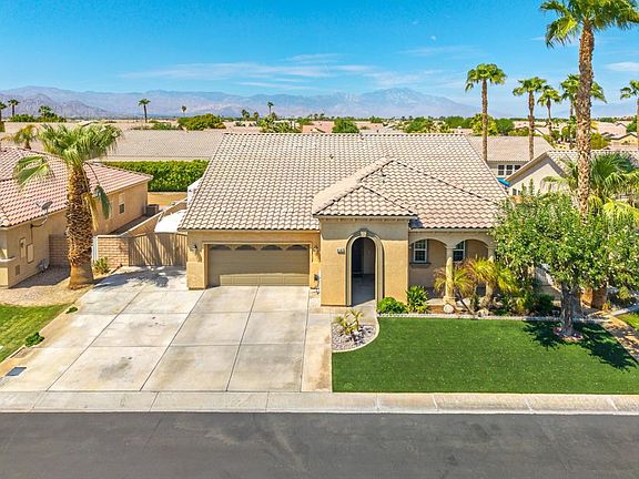 4th image of 41367 Farmer Ct