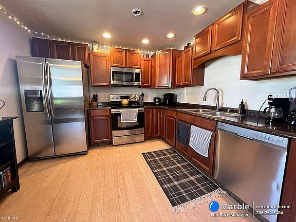 3rd image of 1115 21st Ave
