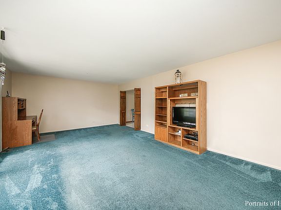 3rd image of 7830 Kensington Ln