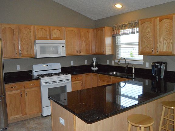 3rd image of 38168 Pelican Lake Dr