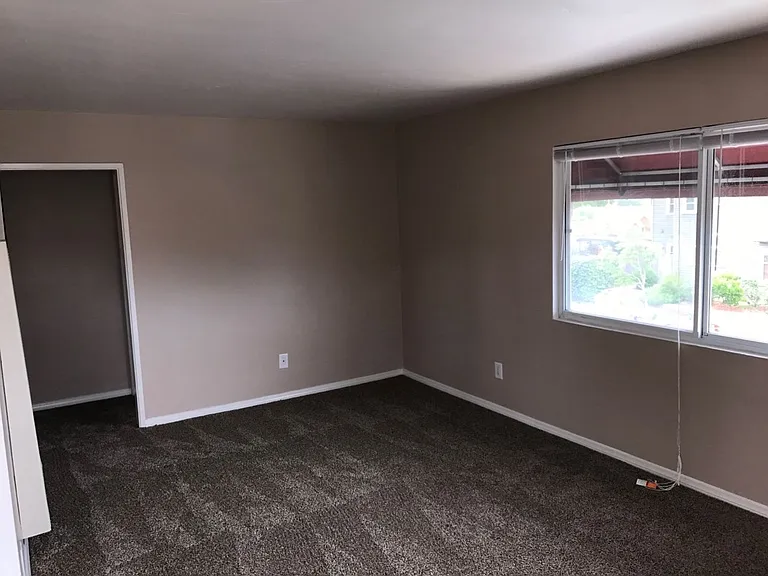 3144 Grape St — Photo 10