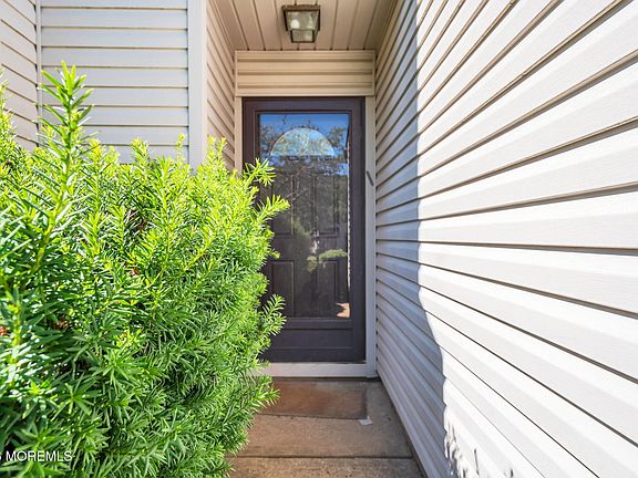 3rd image of 96 Tangerine Drive