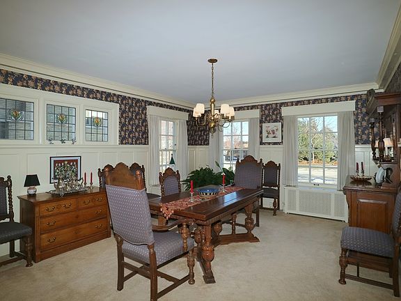 4th image of 4049 N Lake Dr