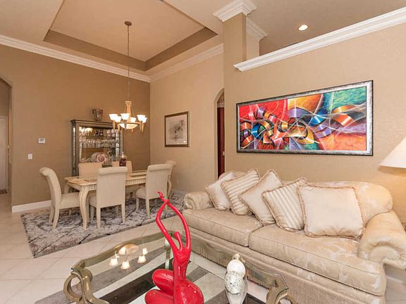 4th image of 7155 Vesuvio Pl
