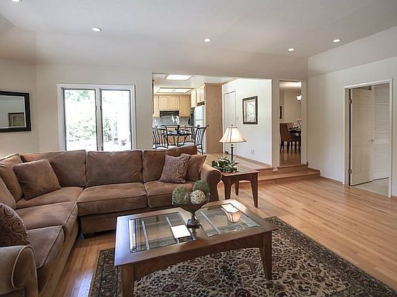 5th image of 1155 Prentiss Dr