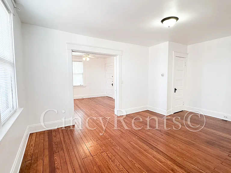 4033 Edwards Rd #4 — Photo 10