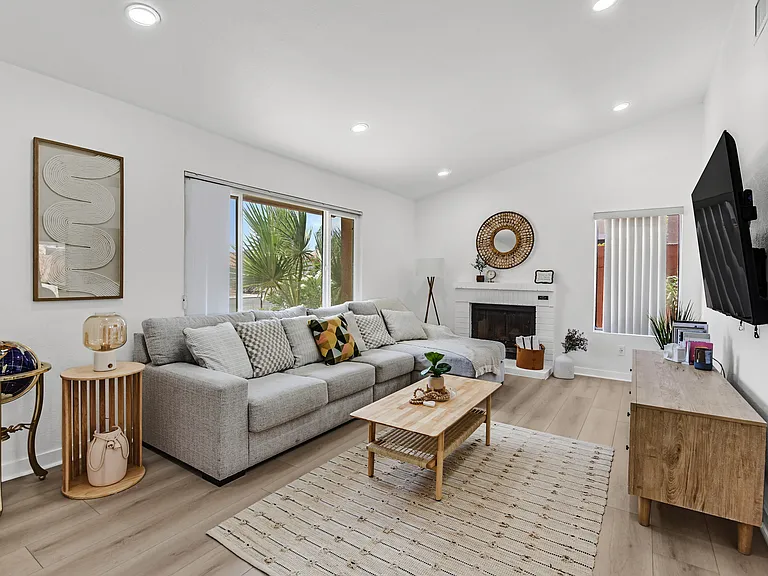 572 Macbrey Dr — Photo 35