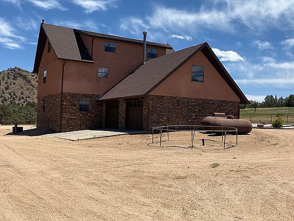 3rd image of 101 County Road 40