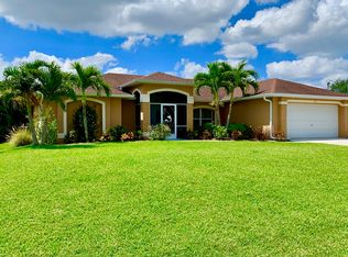 632 SW 8th Ter, Cape Coral, FL 33991