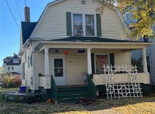 938 Adams St, New Castle, PA 16101