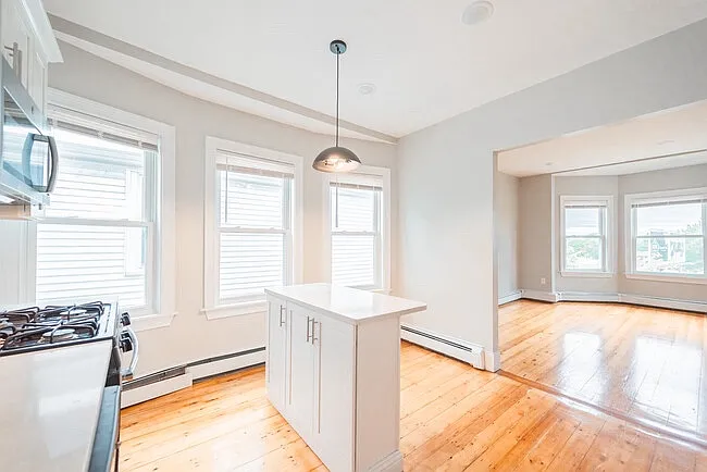 394 Centre St #3 — Photo 10