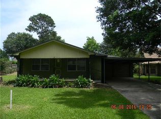 2805 Erwin St, Nederland, TX 77627