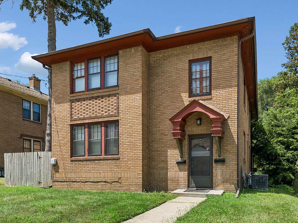 1st image of 905 18th St