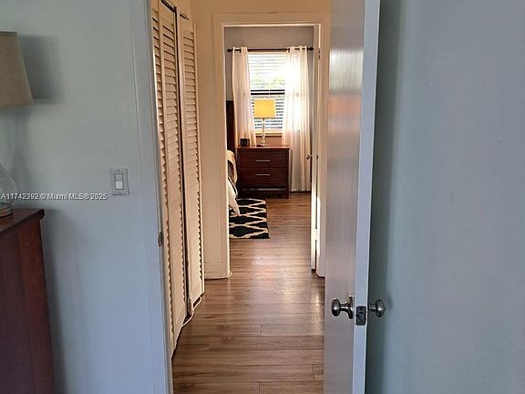 5th image of 290 NW 106th Ave #0