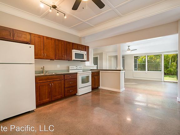 5th image of 705 Oneawa St Unit B