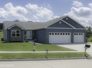 5345 Pleasant Ridge Rd, Pleasant Hill, IA 50327