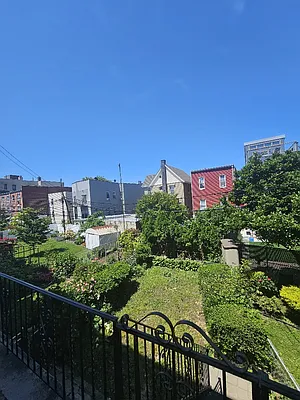 Rented by Aida Home Realty | media 28