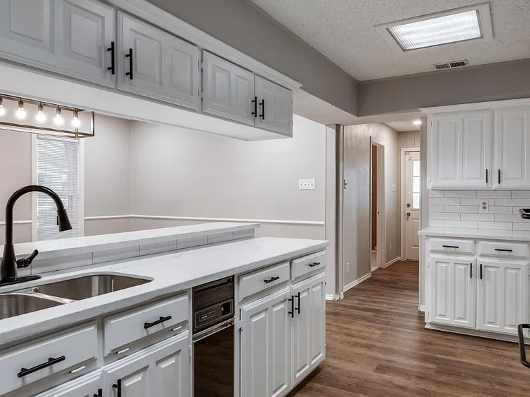 525 Harvard Dr — Photo 11