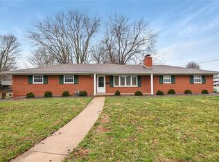 205 Willow Creek Ct, Belleville, IL 62223