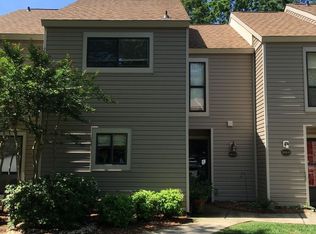 303 C Village Ln, Greensboro, NC 27409