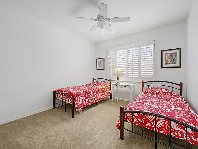 41923 N Moss Springs Rd — Photo 39