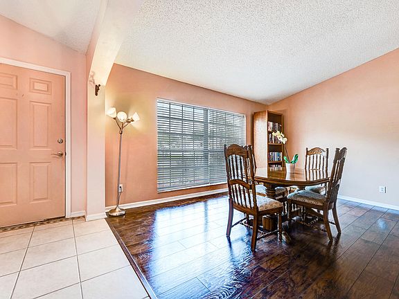 4th image of 898 Aruba Ave SE