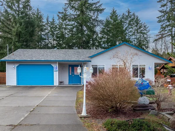 8955 McLarey Ave, Comox Valley, BC V9J 1A2