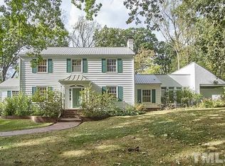 529 Dogwood Dr, Chapel Hill, NC 27516