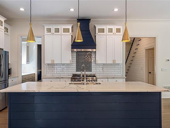 2nd image of 13 Revival St